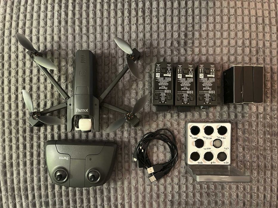 Dronă Parrot Anafi Fly More Combo + Filtre Polarizare și ND