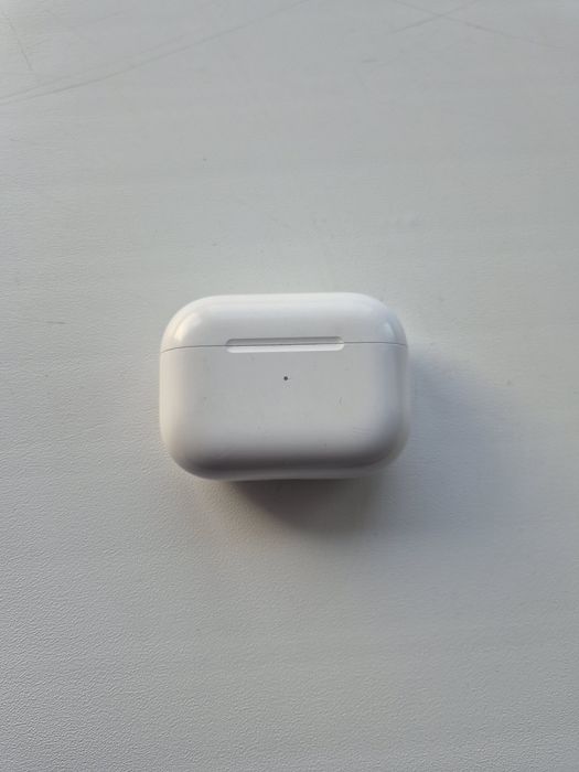 Продаю airpods pro