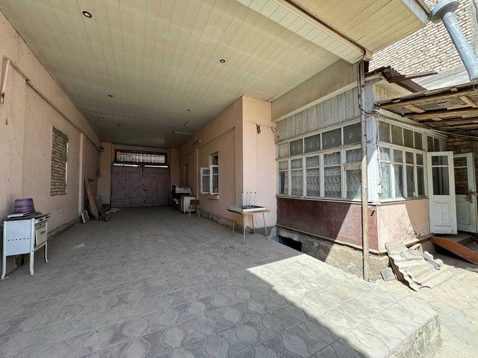 Самарканд шахрида 3 хонали, 2 сотикдан иборат булган ховли сотилади.