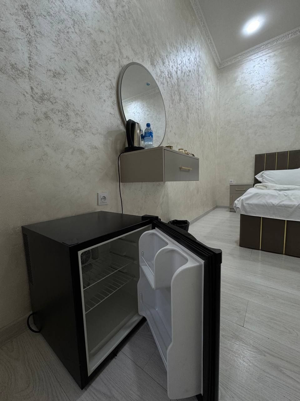 Bez zaks hotel mehmonxona