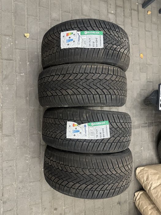 Шины зимние 245/40/18 новые