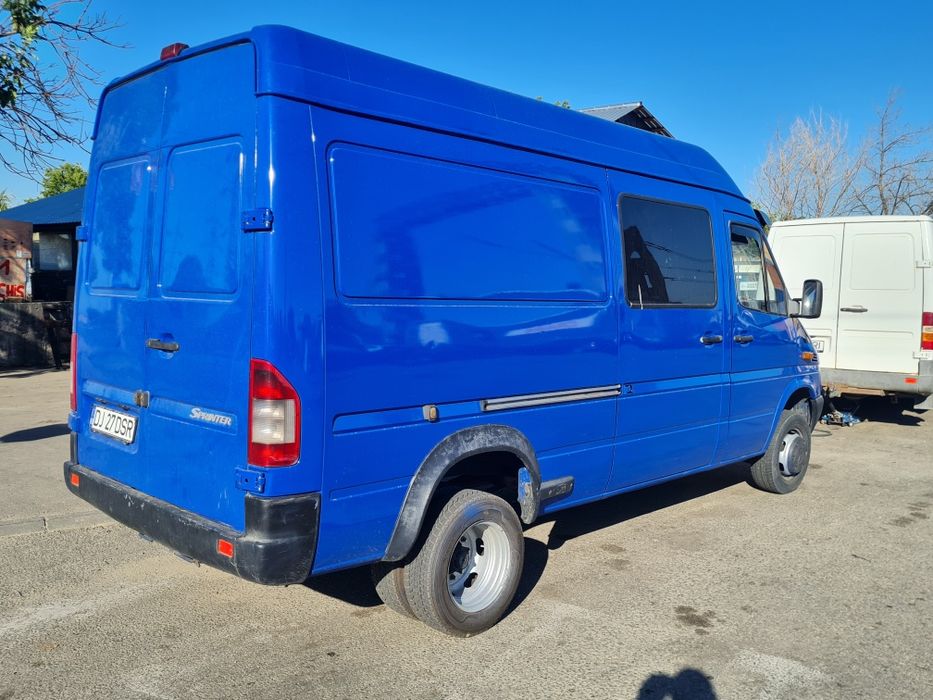 Mercedes sprinter