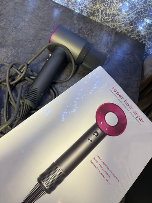 Продается сильный мощный фен аналог Дайсона современный дизайн