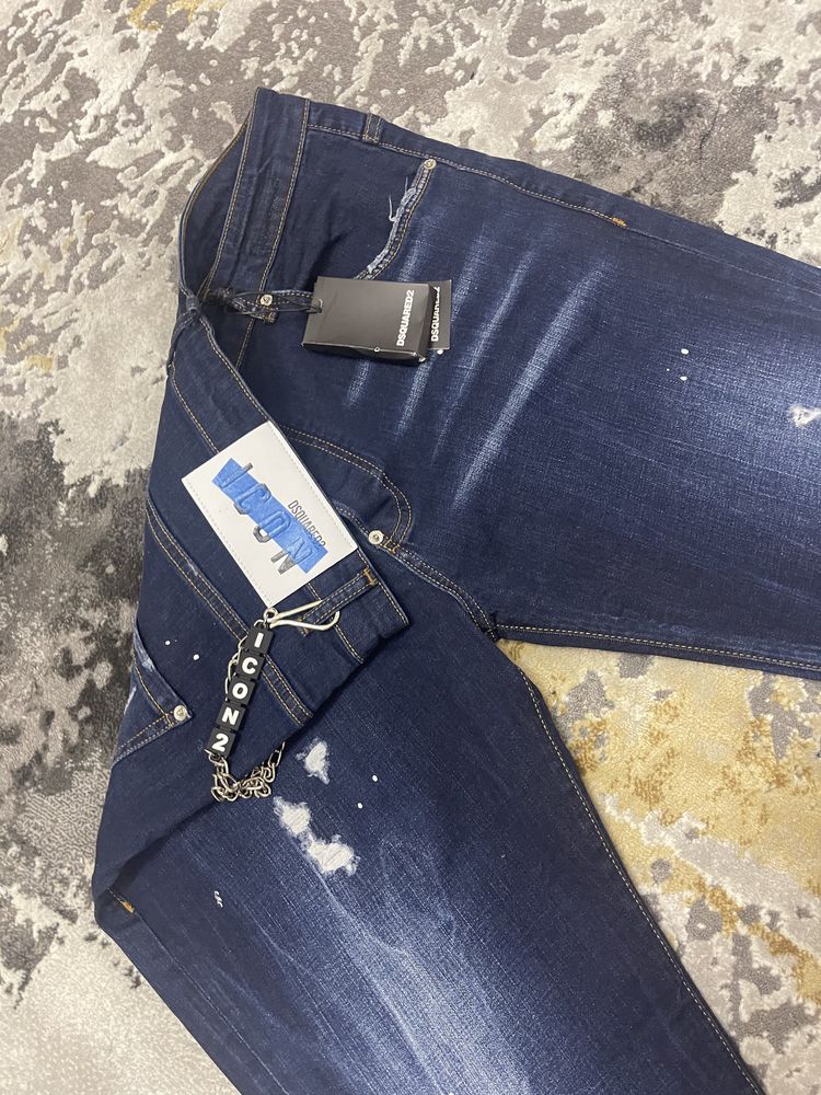 Blugi DSQUARED colectia noua Poze reale 100% Calitate superioara ! Mar