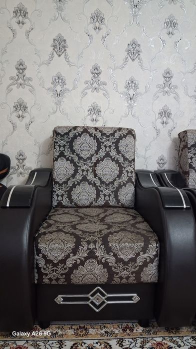 Продам диван и кресло в хорошем состоянии