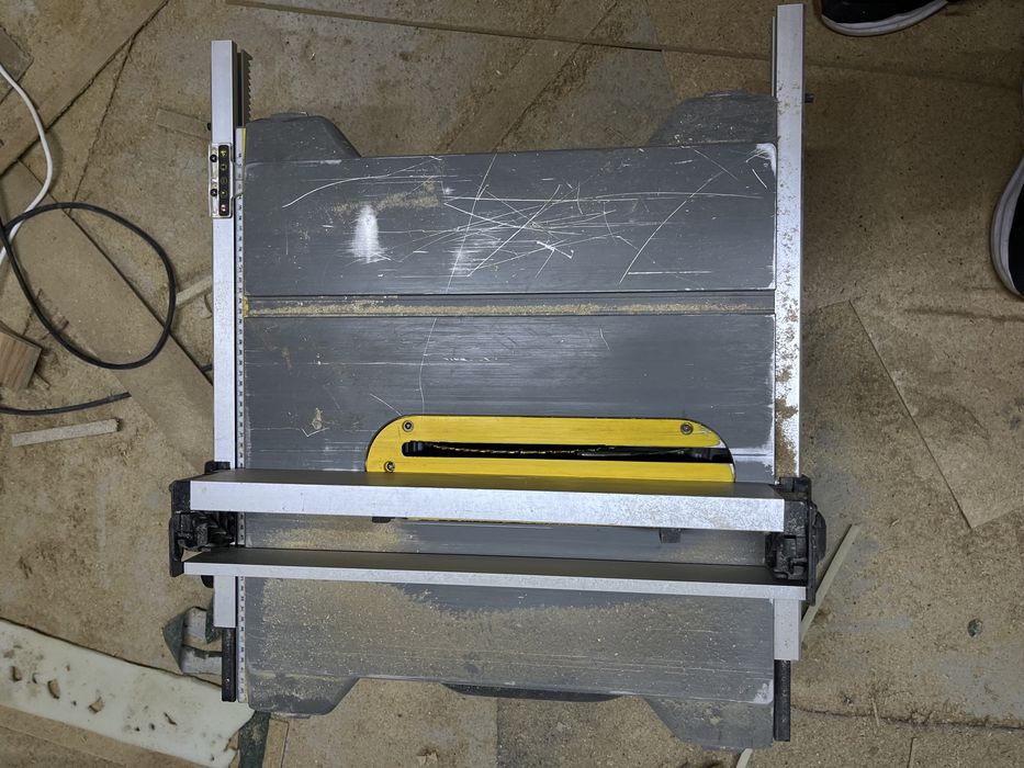 Продам распильный Циркуляр