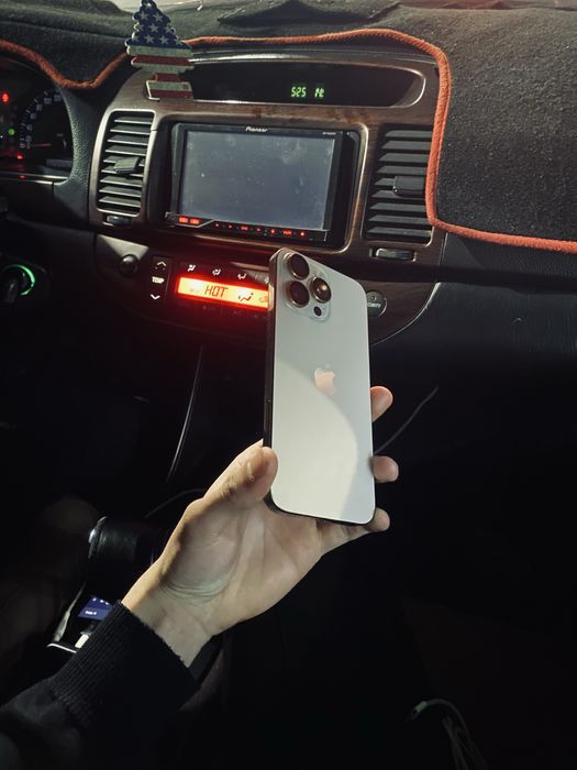 продам айфон 16пм 256гб/100акб