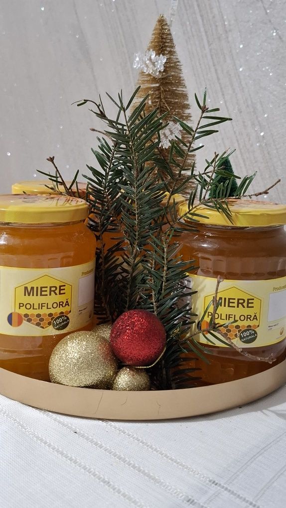 Vând miere de albine