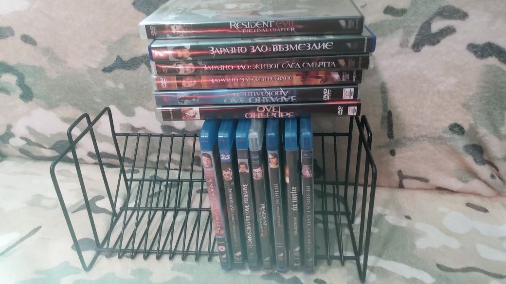 Колекция ,,Заразно Зло,,/Resident Evil Dvd+ Blu Ray