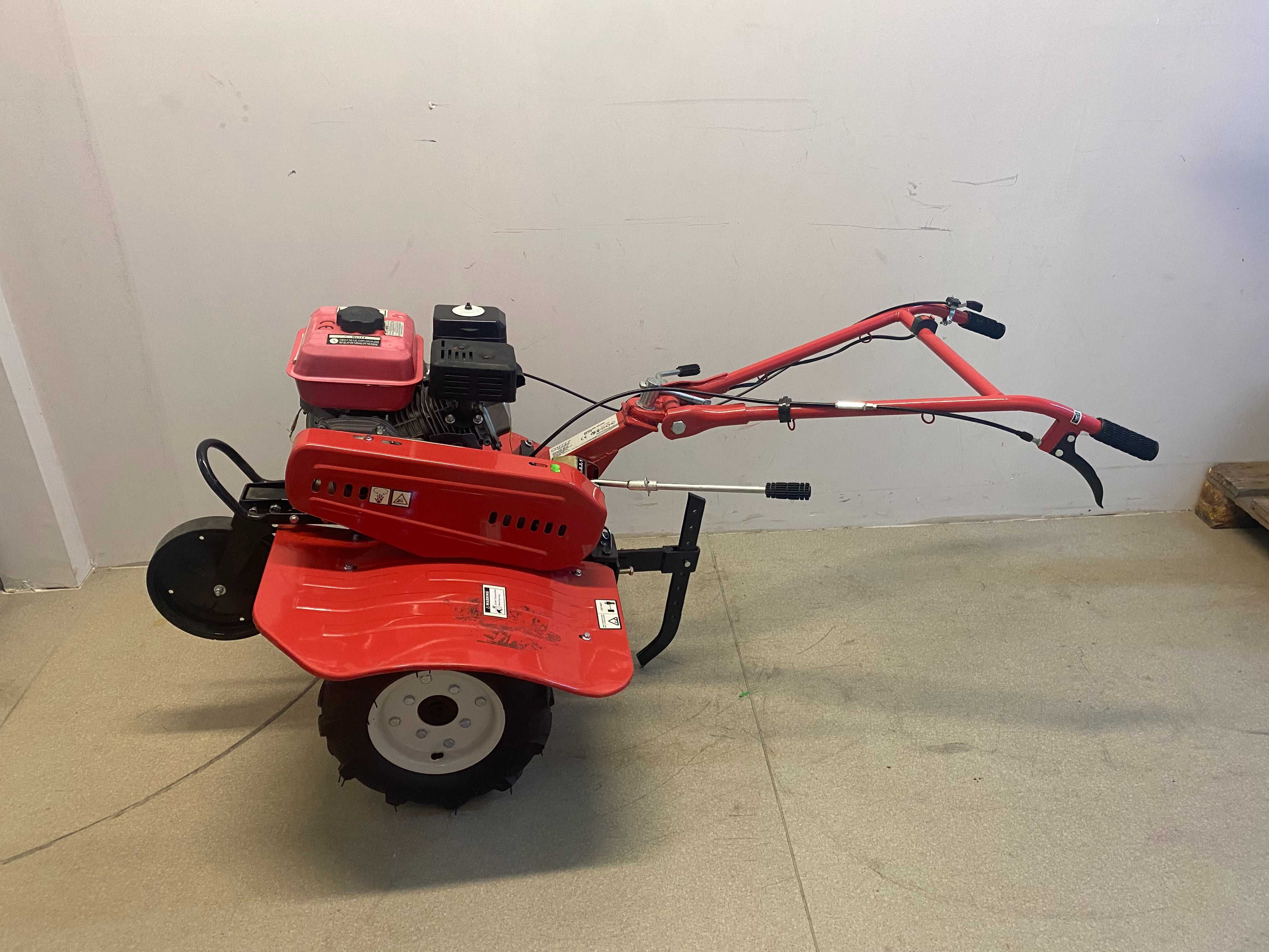 076903	Мотофреза бензинова 5.2kW (7.0hp) 2+1 ск. RD-T08