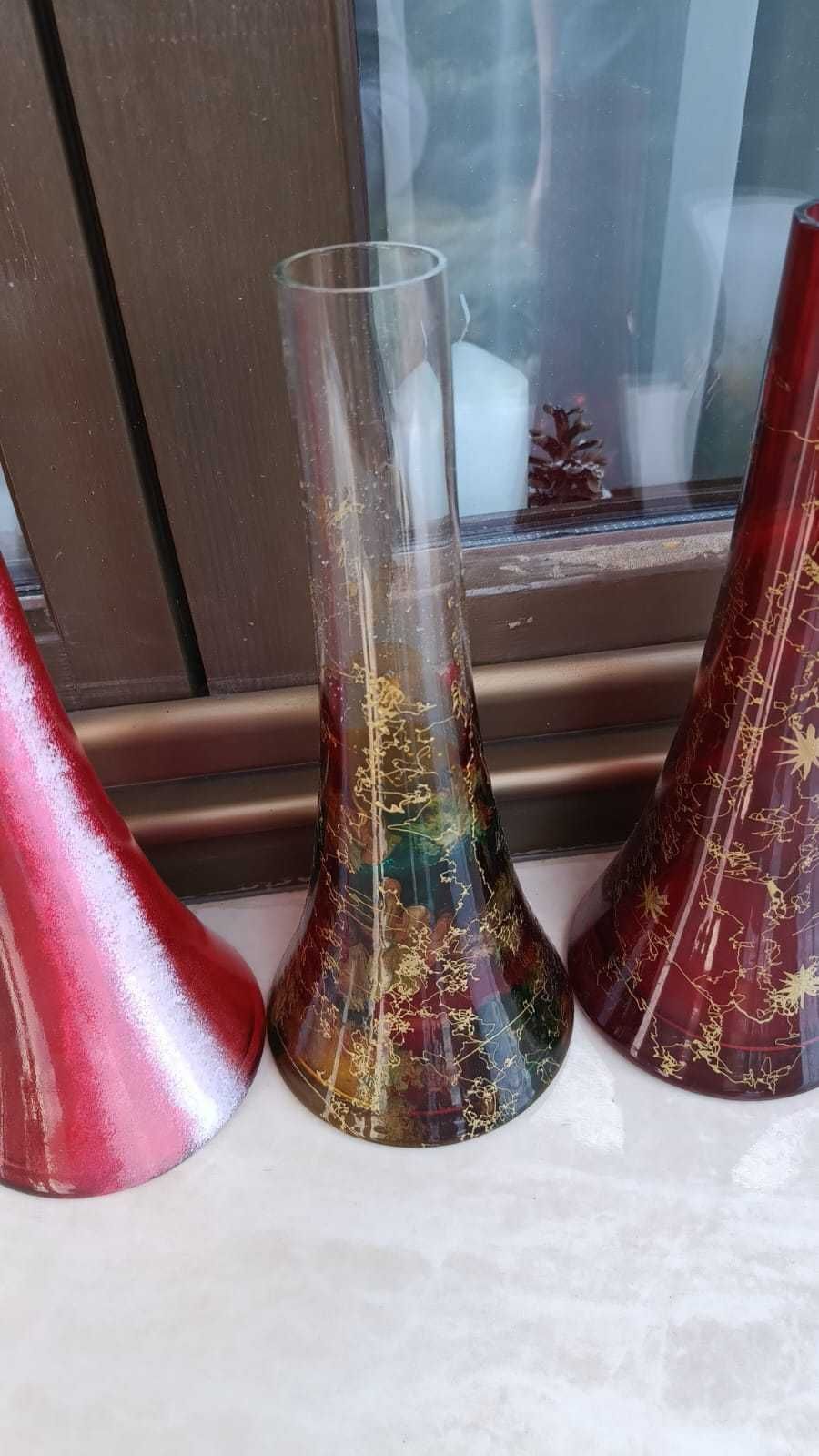 Vând vază de sticlă pictată