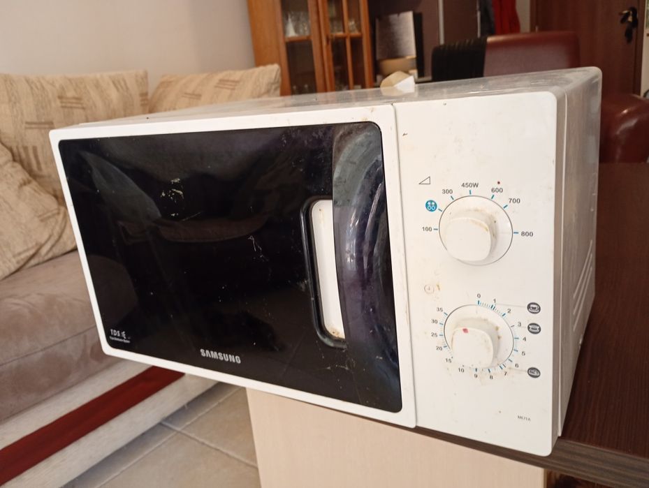 Микровълнова фурна