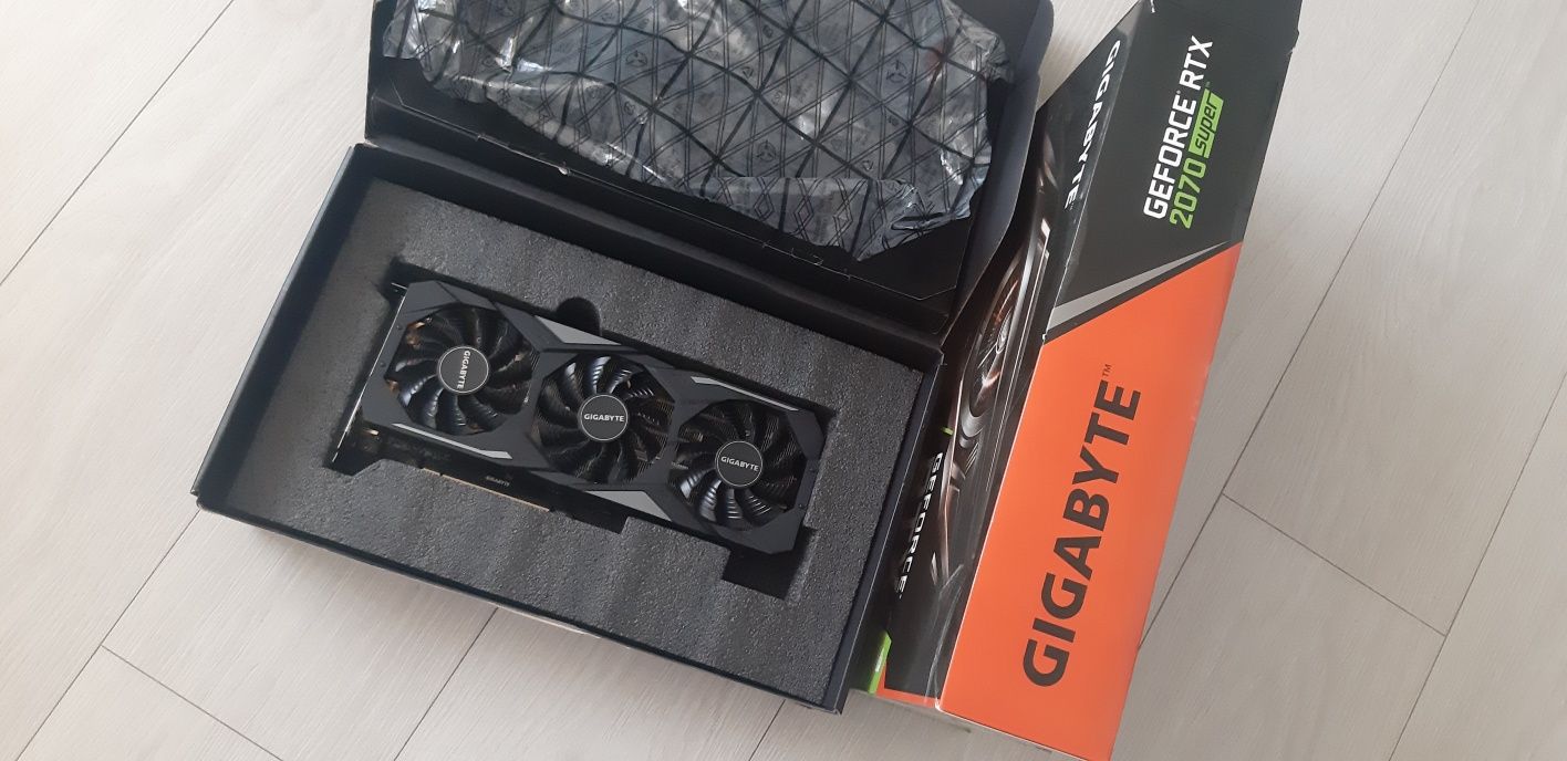 Placă video Gigabyte RTX 2070 SUPER