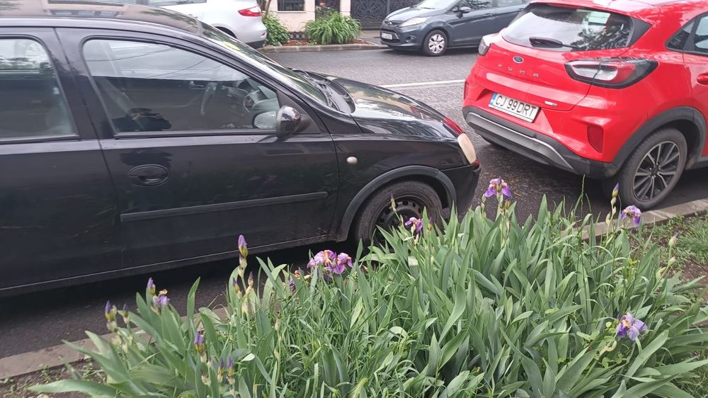 Vînd Opel CORSA c