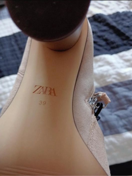 Botine Zara piele intoarsa crem