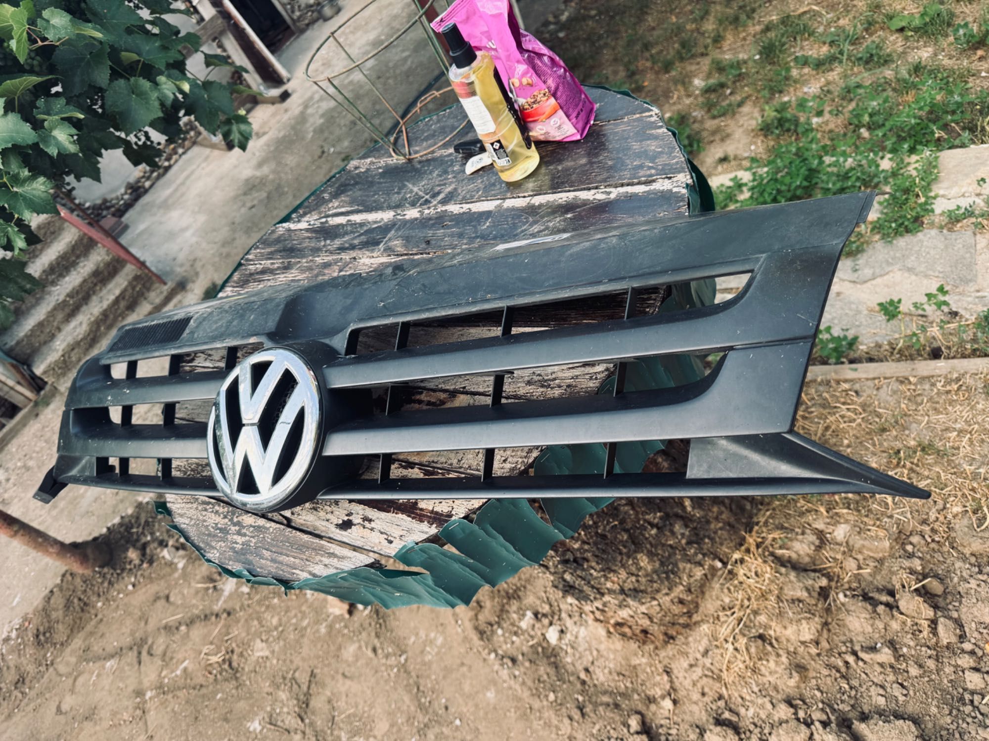Централна решетка за vw transporter T5 2013г.