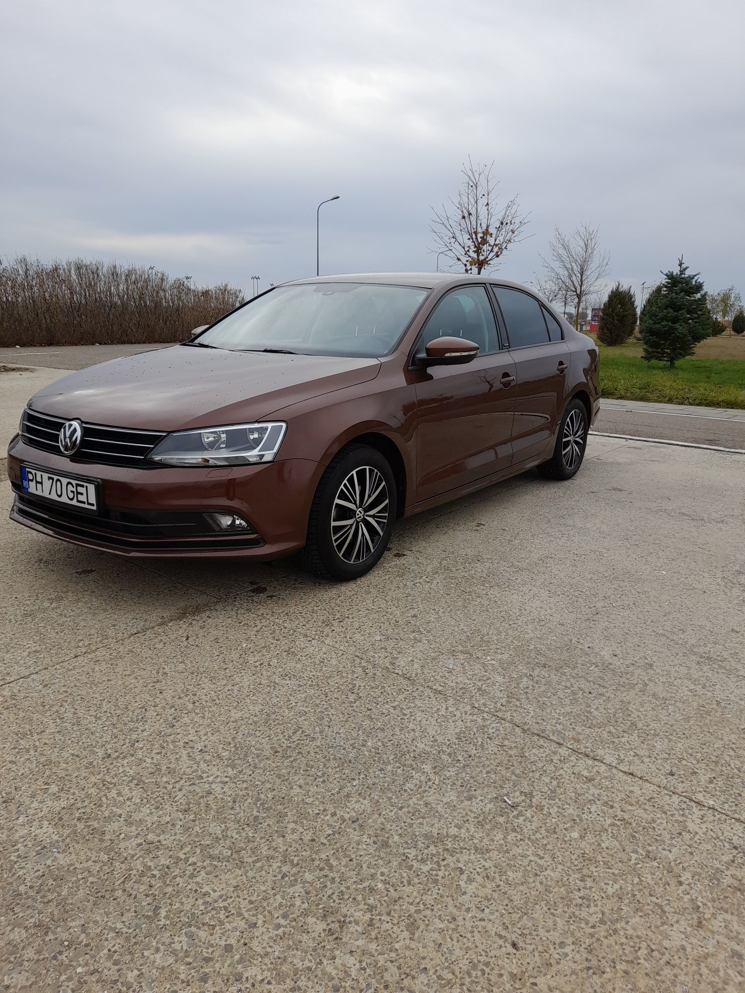 Volkswagen  jetta  echipare  Allstar  Euro 6  benzină 1.2 tsi cu 105 c