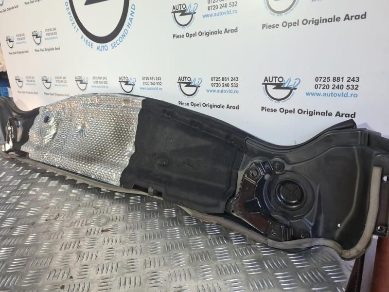 Ornament sub parbriz Opel Astra K