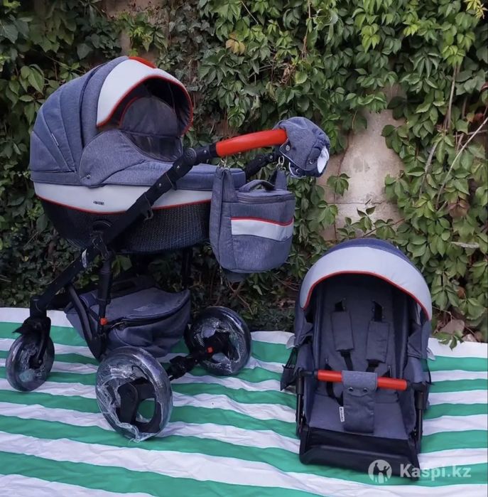 Продам коляску Adamex