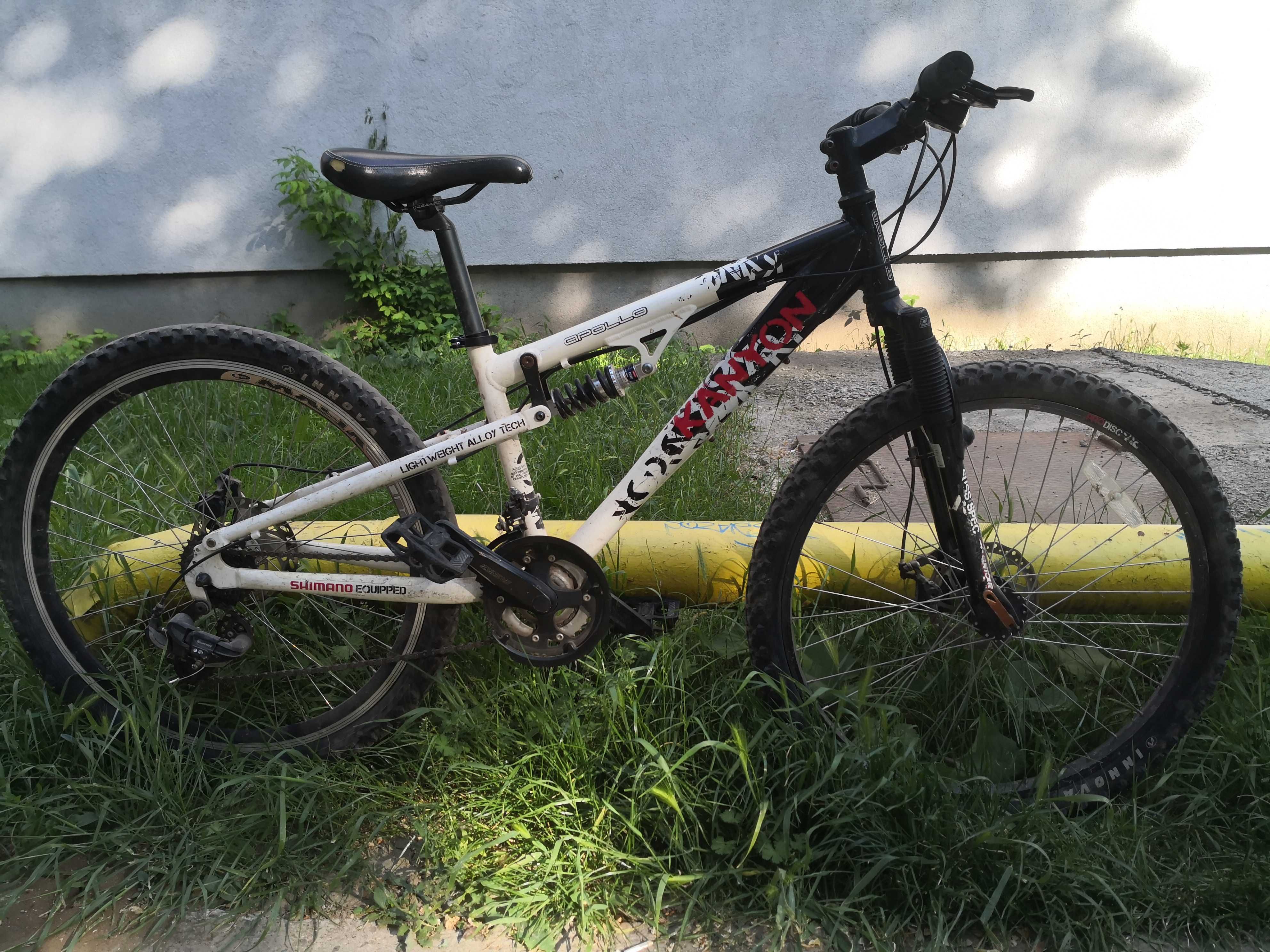 Apollo Mountain Bike