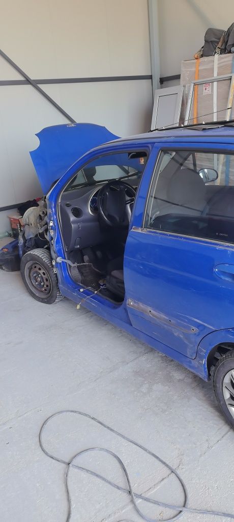 Автобояджийски и тенекиджийски услуги