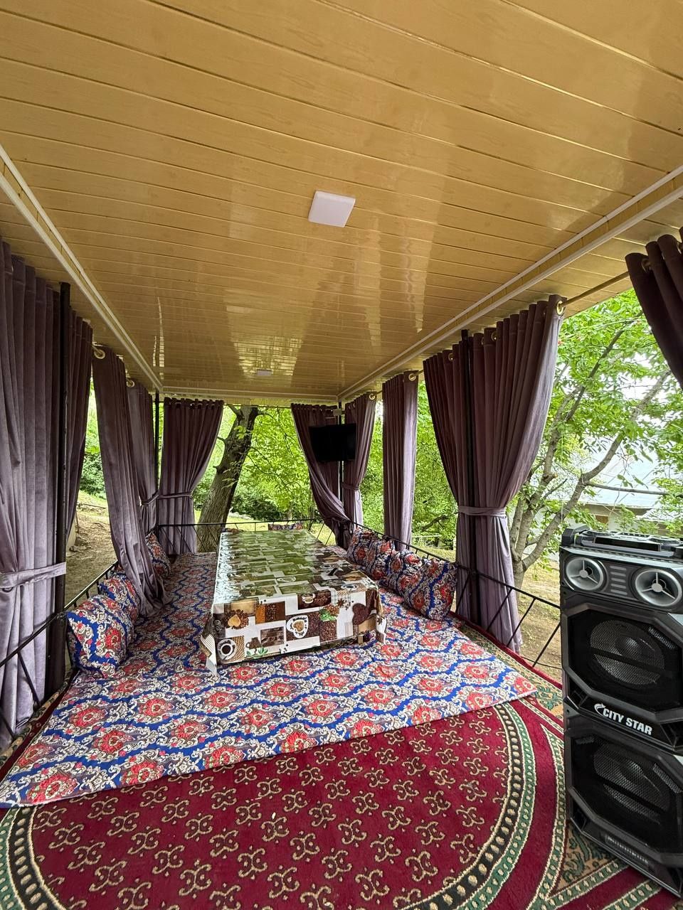 Dacha xumsonda joylashgan