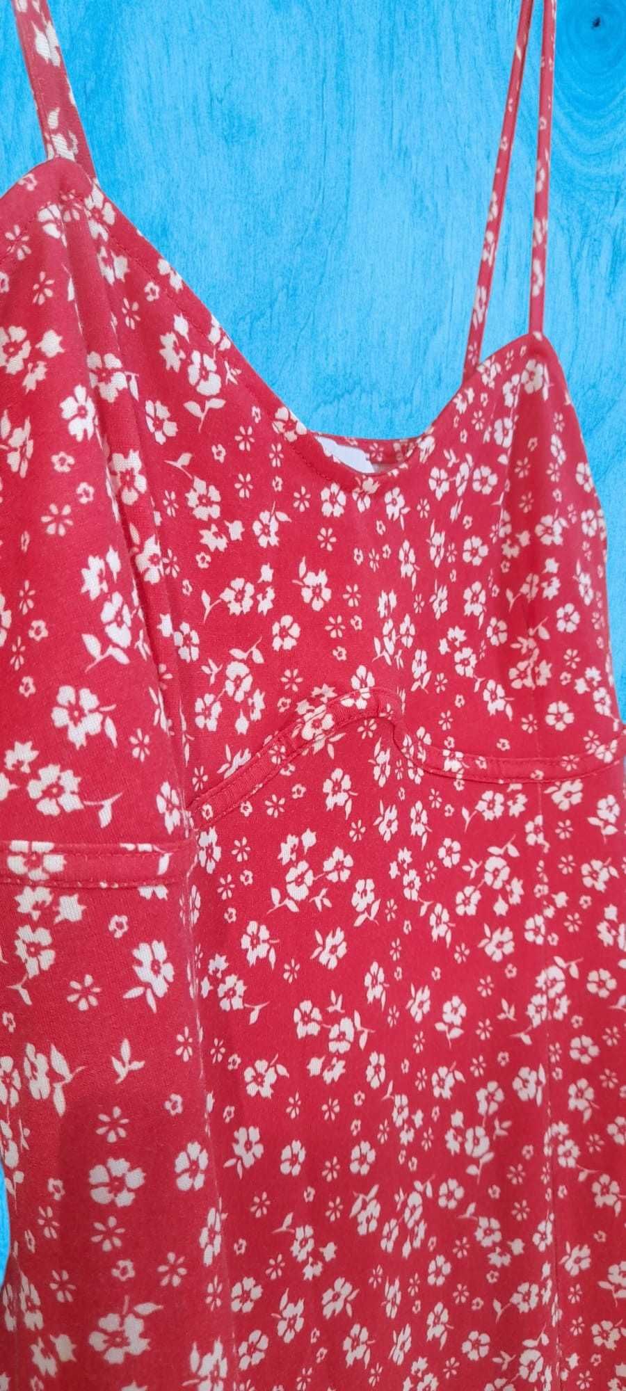 Rochie rosie primavara-vara, mulata cu flori mici albe si bretele