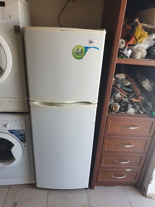 Холодильник LG двух камерны
