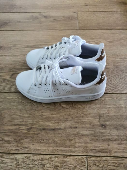 Cizme, adidasi, pantofi din piele, tenisi dama marimea 35 / 36 ca noi