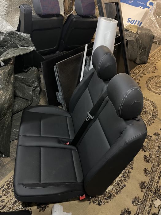 Мерцедес Вито ! Предна двойна седалка кожа и плат !