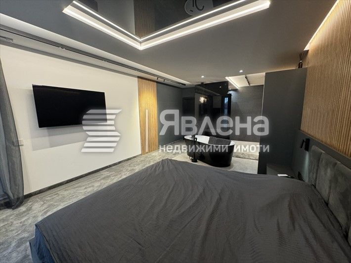 Продава се Тристаен апартамент в София, Манастирски ливади - 183 кв.м за 3599 €/кв.м - Снимка #7