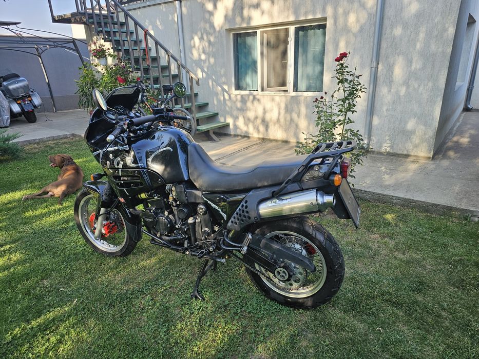Triumph Tiger vând/schimb ATV/ hală metalică