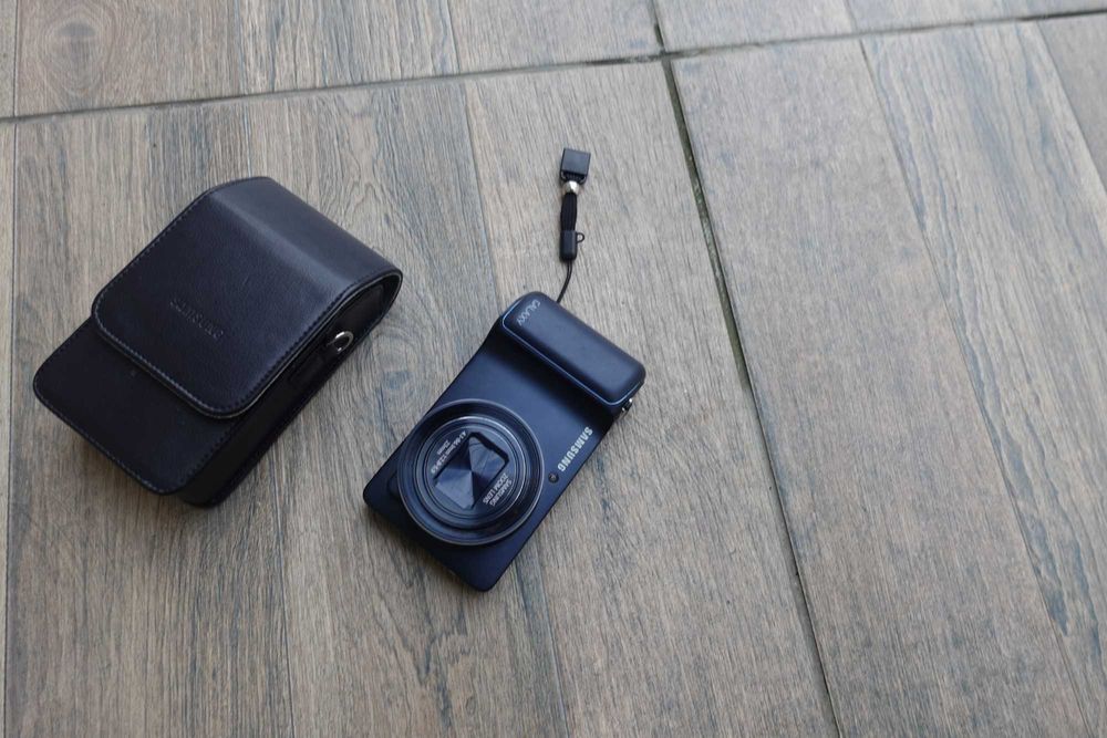 Camera foto si telefon Samsung Galaxy - EK-GC100 android