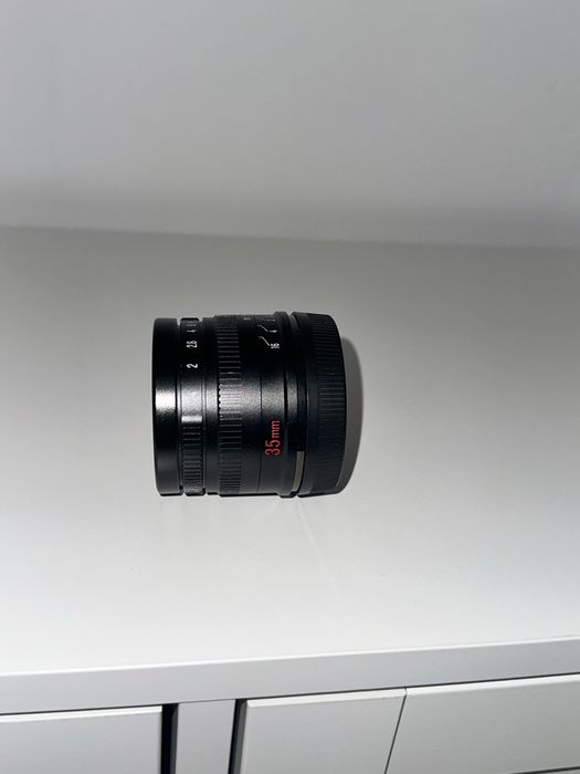 Obiectiv Manual 7Artisans 35mm F1.4 APS-C Negru pentru Sony E-Mount