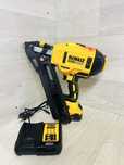 Dewalt DCN 693 pistol batut cuie lemn 2023/12