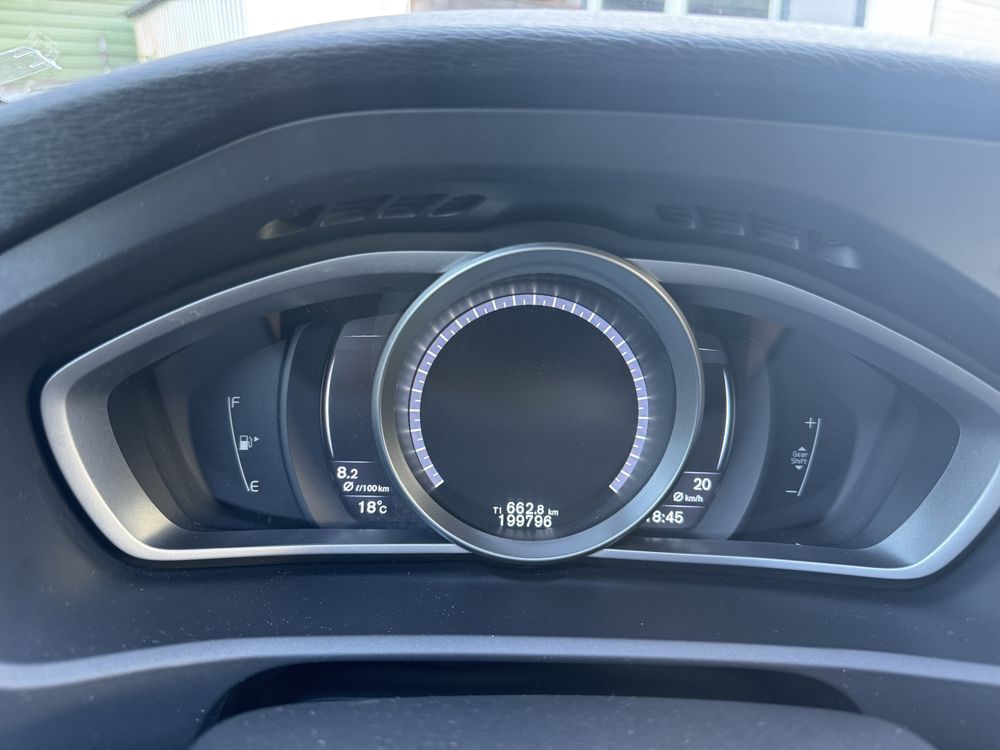 Volvo V40 R DESIGN