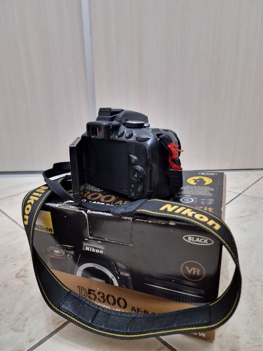 Nikon d5300 + obiectiv 18-55mm VR KIT