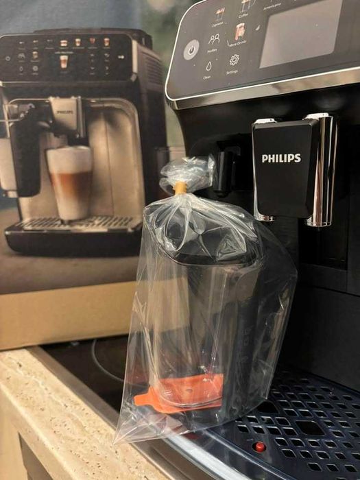 Espressor aparat de cafea Philips Lattego Ep 5500 nou 0 cafele