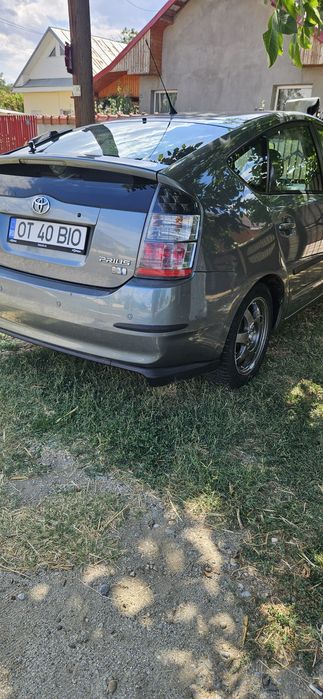 Toyota prius gen2