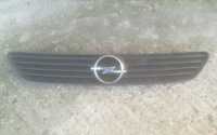 grila radiator Opel Astra G 50 lei