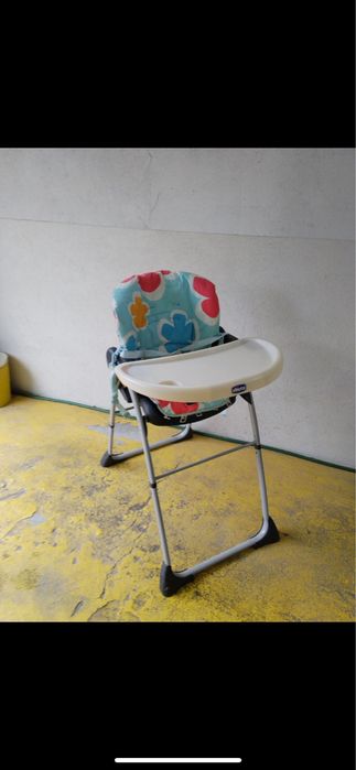 Колшчка с всичко необходимо за бебе, столче за кола и стол с маса