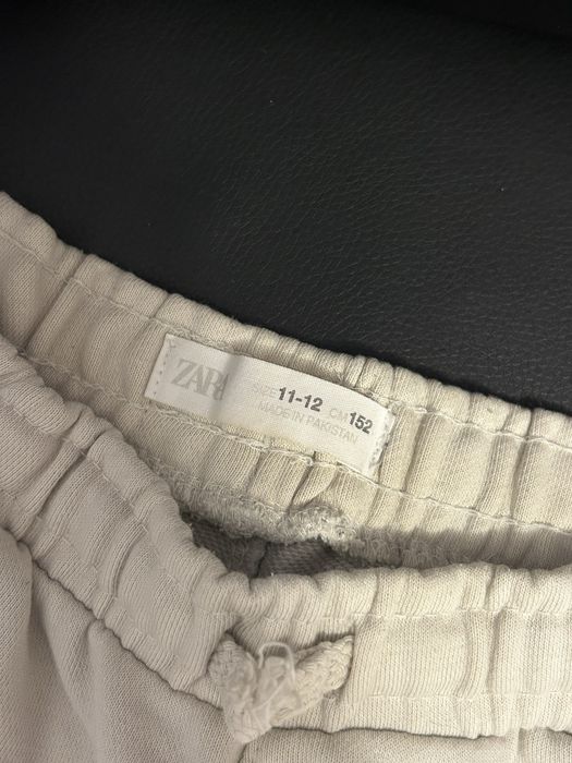 pantaloni scurti Zara