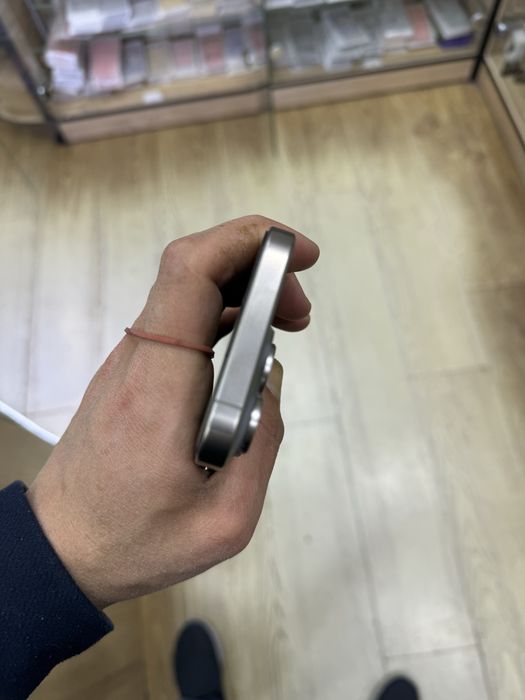 Iphone 15 pro 128 gb Natural Titan Batrey 88%