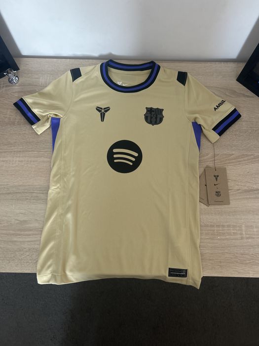 Away Kit Barcelona 2025/26