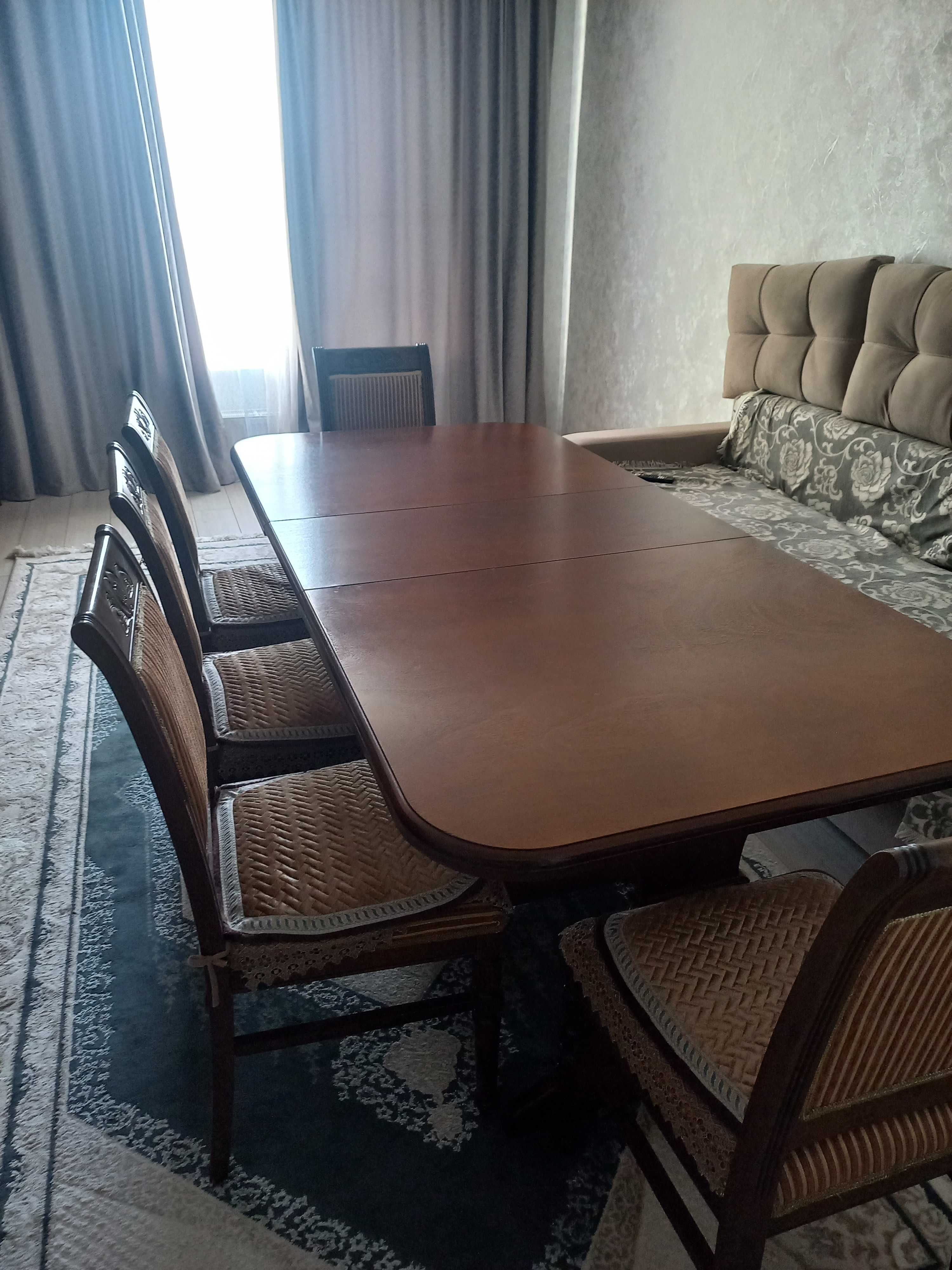 Стол деревянный обеденный длина в раскладе 4,5 м со стульями г.Астана