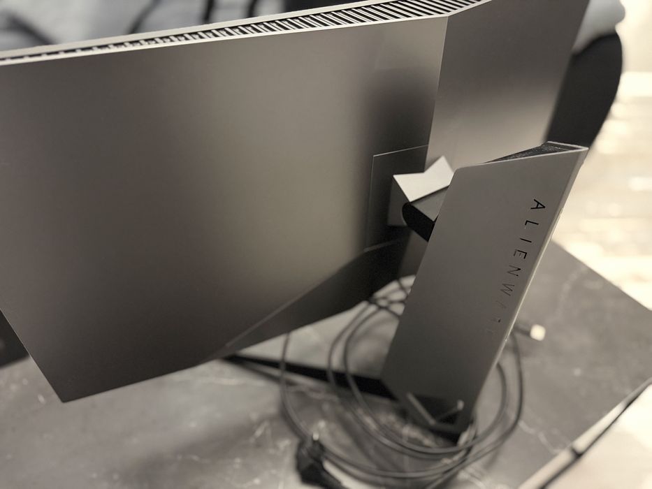 Monitor Alienware 34” defect