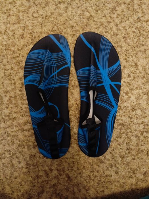 Продам новые караловые тапочки