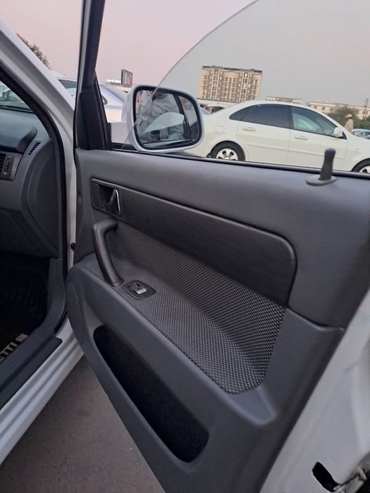 Ласетти 2011 автомат жентра килинган