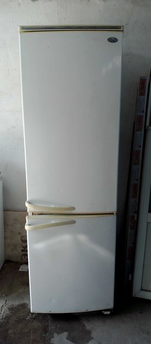 Продам 2-х камерный холодильник б/у,Атлант-Минск, Беларусь, рабочий.