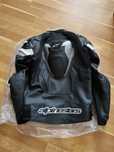 Яке Alpinestars atem v4